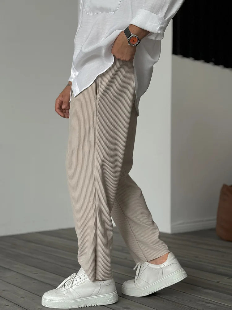 LIVARO | Leichte Freizeithose im urbanen Stil