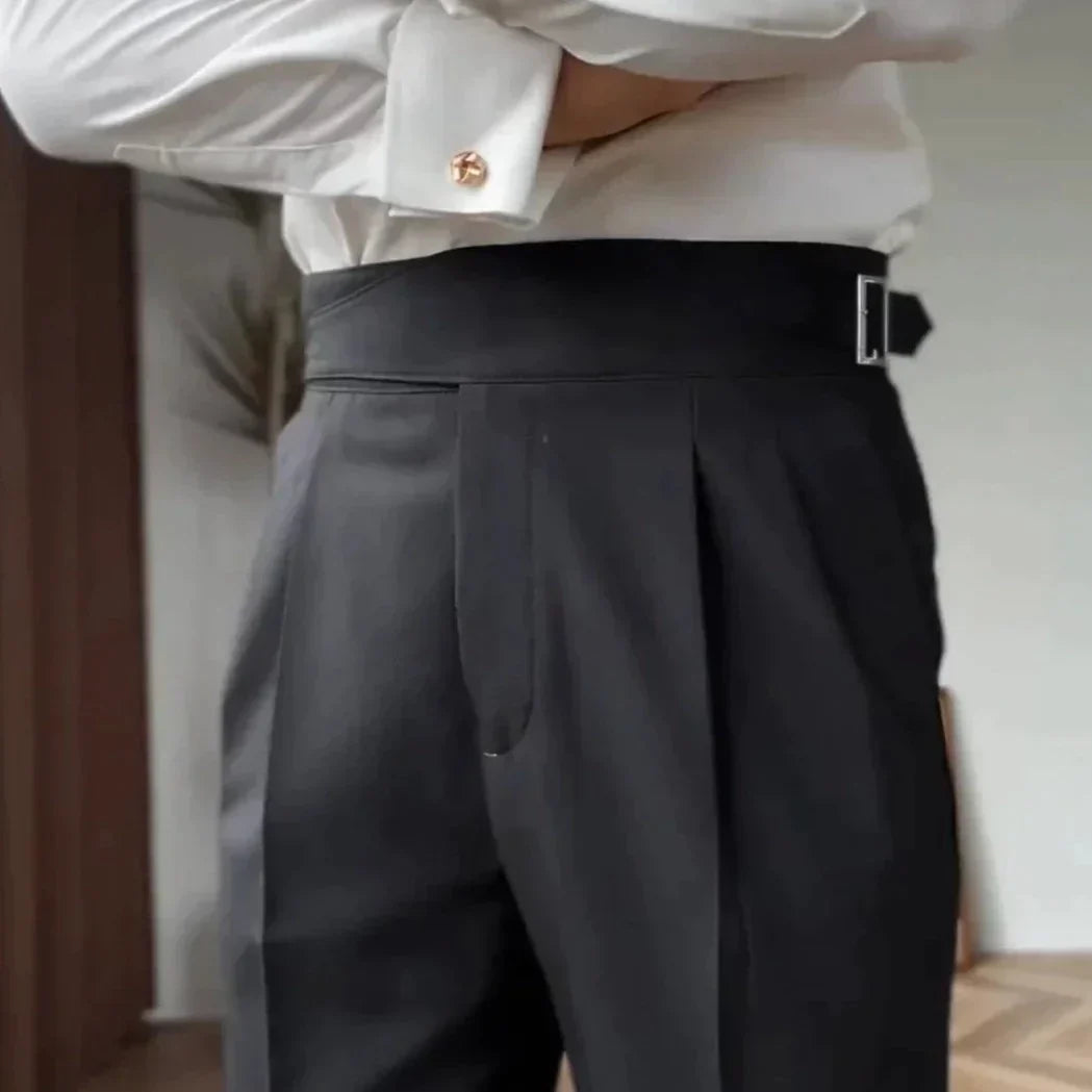 ELIAS | Klassische High-Waist Hose mit Schnallenverschluss