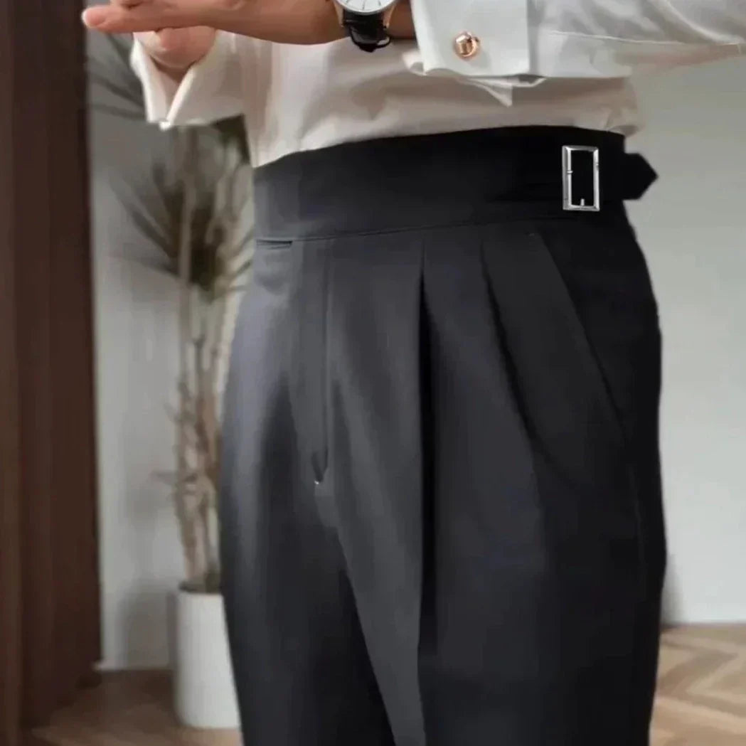 ELIAS | Klassische High-Waist Hose mit Schnallenverschluss