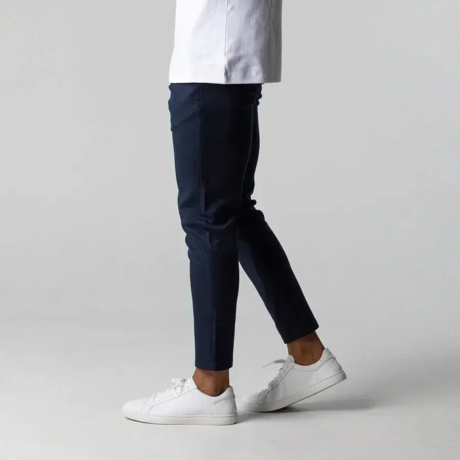 LYVANO | Slim Fit Chino im Modern Urban Tailoring