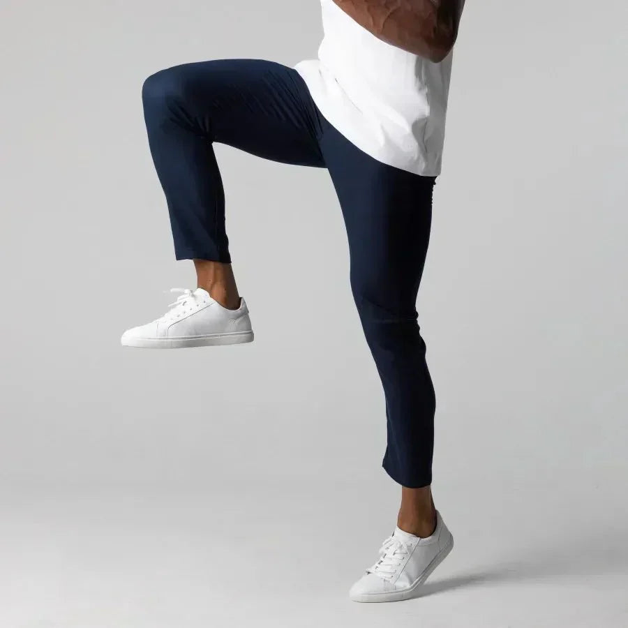 LYVANO | Slim Fit Chino im Modern Urban Tailoring