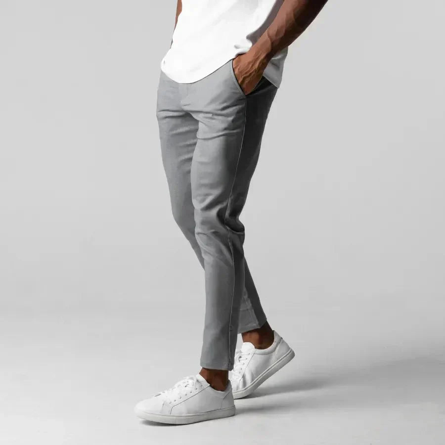 LYVANO | Slim Fit Chino im Modern Urban Tailoring